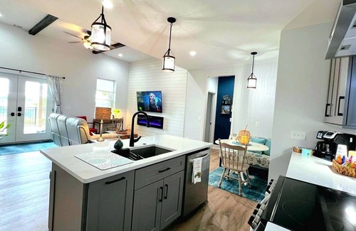 Ashland City Casa | 2-bedroom house in Ashland City, TN - 30 minutes from downtown Nashville