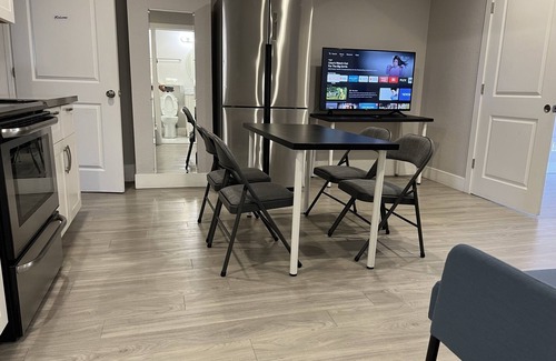 Daly City Casa | 2-bedroom lower unit Border from San Francisco