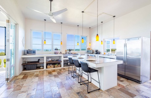 La Mela Villa | 2 bedroom Villa with Pool and Stunning Ocean Views.