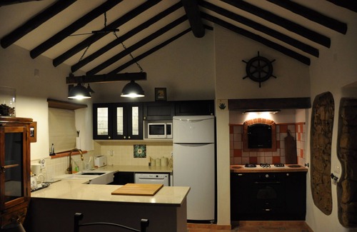 Obidos Cabaña | Cabaña llena de 2 dormitorios renovada con carácter para 4/5 a solo 7 km de Obidos