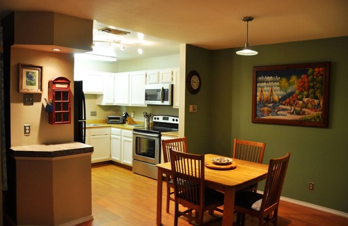 Parker Lane Condominio | 2 dormitorios 2 baños condominio cerca del centro