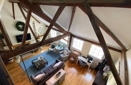 Morristown Apartamento | 2 BR apt in Morristown. Walking distance to downtown, bars, restaurants, train.