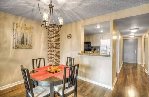 LoDo Apartamento | 2 BR condo in heart of LoDo with great amenities