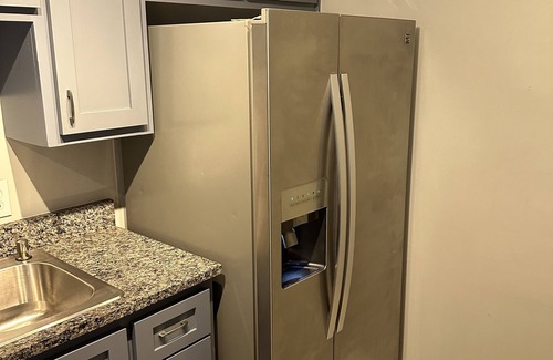 Hillwood Casa | 2 BR Loft 10 min from downtown