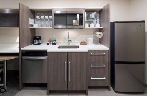 Port Canaveral Hotel | 2 Convenient Units w/ FREE Breakfast, Onsite Pool, Pet-Friendly Property!