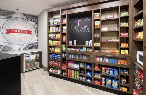 Port Canaveral Hotel | 2 Convenient Units w/ FREE Breakfast, Onsite Pool, Pet-Friendly Property!