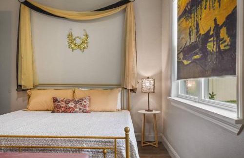 Orlando Casa | 2 King En Suite Fenced Yard Pet Friendly