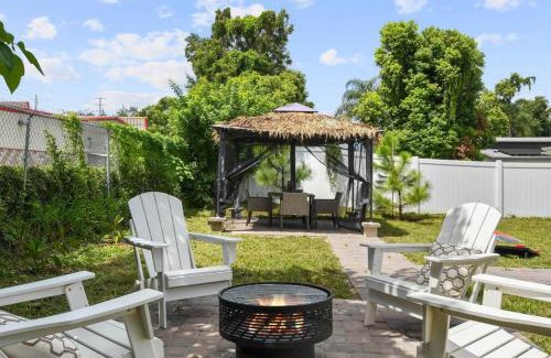 Orlando Casa | 2 King En Suite Fenced Yard Pet Friendly