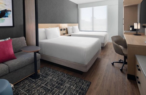 Dunwoody Hotel | 2 Pet-friendly Rooms | Complimentary Breakfast + Minutes to Glenridge Hall