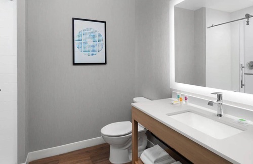 Dunwoody Hotel | 2 Pet-friendly Rooms | Complimentary Breakfast + Minutes to Glenridge Hall