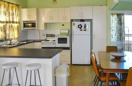 Tuncurry Cabaña | 2 Rockpool Road una casa de campo frente al mar