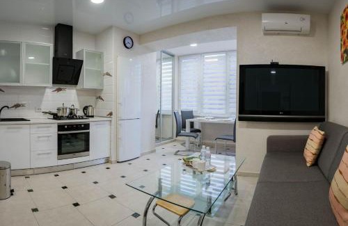 Dnipro Apartamento | 2-room Apartment Lux near Centre Wi-Fi Free