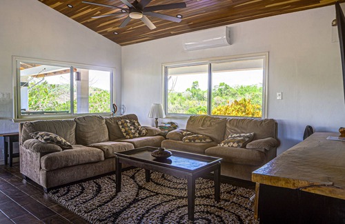 Santa Elena Casa | 2-story mtn-view home with huge terrace, hammock, grill, patio, outdoor dining