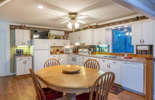 Otto Casa | 2-story waterfront home with mountain & creek views, decks, grill, fireplace, AC