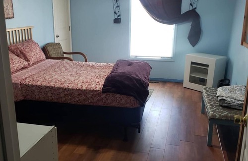 Acipco-Finley Casa | #2 Urban Cul De Sac 1 Priv QUEEN Bed + 1 futon /shared bath UAB close - Airport