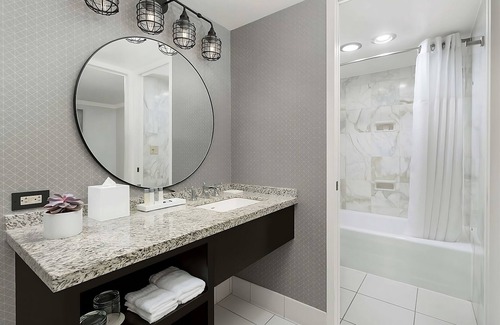 Lower Nob Hill Hotel | 2 x Skyline View Junior Ste Two Doubles at Stanford Court Hotel