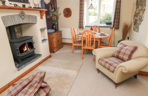 Castlemorris Casa | 2 Yr Hen Felin