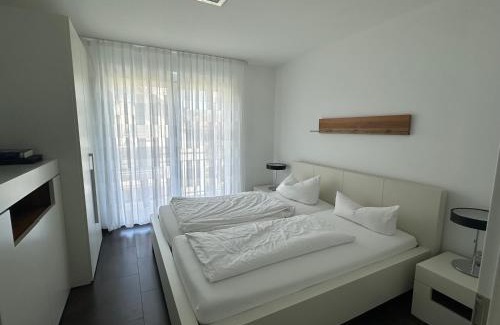 Hertingen Apartamento | 2-Zimmer-Ferienwohnung mit 2 Balkons - Golf, Bike & Wellness im Markgräflerland!