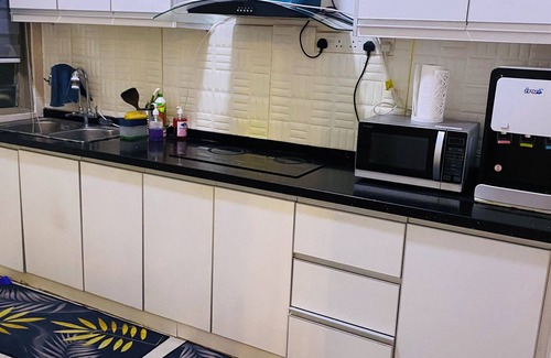 Sepang Casa | 20 minutes from KLIA! Family-sized house with 4 bedrooms and 3 bathrooms.