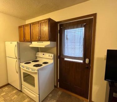 Tomah Apartamento | 201 E Veterans St Apt G by Patriot Properties