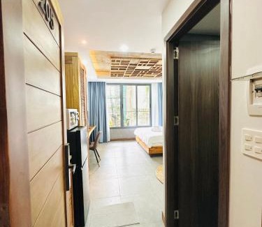 Ninh Kieu Apartamento | 205MSNK Spacious Studio l Window & Kitchen