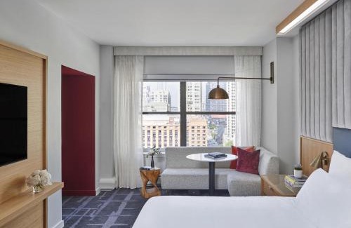 Downtown Chicago Hotel | 21c Museum Hotel Chicago