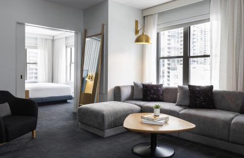 Downtown Chicago Hotel | 21c Museum Hotel Chicago