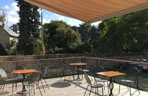 Guingamp Hotel | 24 m² Hotel ∙ 3 huéspedes