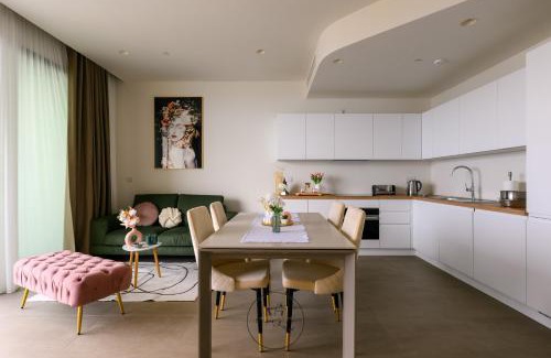 Paceville Apartamento | 24th Floor Sea View Apart-Hotel in Mercury Tower St Julians