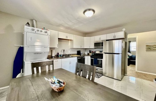 New Miami Apartamento | 285 Whitaker unit A · Welcoming Two Bedroom Apartment on Whitaker