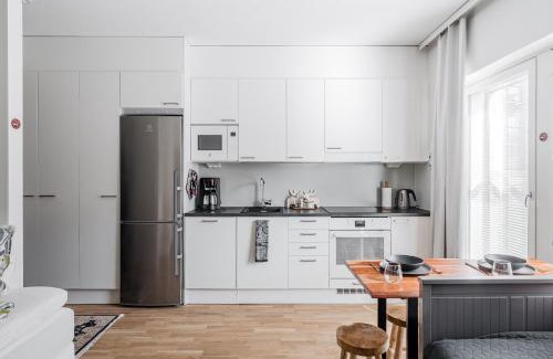 Turku Apartamento | 28m2 condo & own parking place indoors