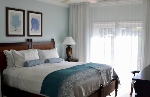 Nazareth Complejo | 2BD Residence - Ritz-Carlton Club St. Thomas-Instant Booking- avail. July 19-26
