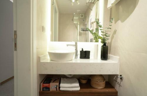 Adalar Apartamento | 2BR Designed Flat In The Center of Buyukada