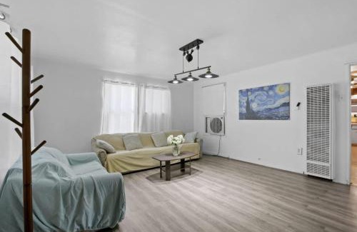 Ontario Casa | 2BR Pet-Friendly Home # RV FREE