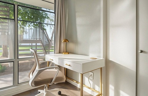 Village Grove Apartamento | 2BR+Sleeps6+70"3Bed+10minOldTown