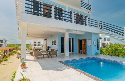 Boca Ciega Apartamento | 2nd Floor House at The Lor-E-Lei House