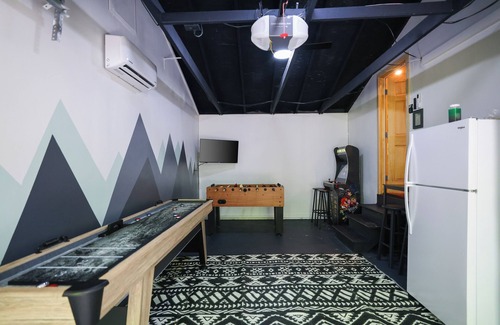 Pocono Lake Cabina | 2PM Sunday Checkout · Golf Cart · Dog-Friendly · Fireplace · Kayaks · Game Room