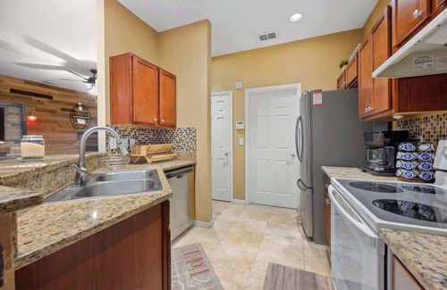 Nichols Casa | 3/2 Family + Pet Friendly home + Washer/Dryer
