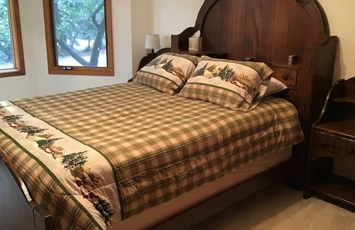 Knights Ferry Casa | 3 Acre Country Estate Located in the Foothills Between San Fransisco & Yosemite