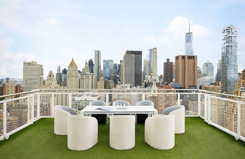 SoHo Hotel | 3 Awe-Inspiring Units w/ City Skyline Background Views! Pets Allowed, Parking!