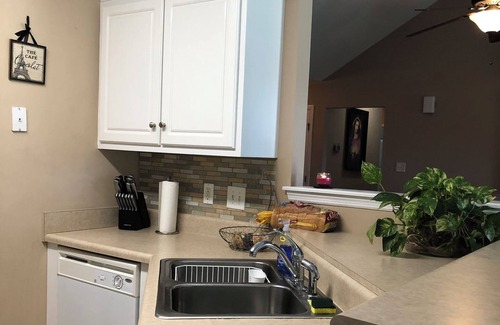 Grovetown Casa | 3 bed/2 bath house with fence patio, 5min from Fort Gordon and close to Masters.