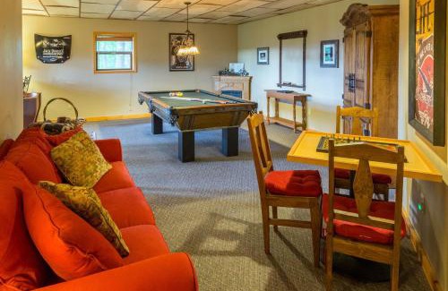 Sylva Casa | 3 Bed 3 Bath Vacation home in Sylva