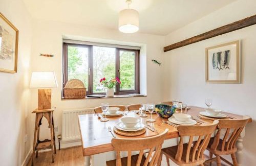 Winfrith Newburgh Casa | 3 Bed in Winfrith Newburgh DC108
