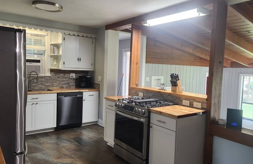 Savannah Casa | 3-bedroom 3 bath house w/dock minutes from downtown Savannah