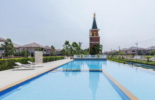 Watthana Nakhon Apartamento | 3-bedroom, 3-bathroom townhouse, community with swimming pool, gym, walking street for 20 minutes by car