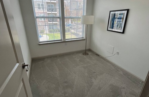 Newtown Square Apartamento | 3-Bedroom Apartment - 7-day min. - Background check/Lease Required