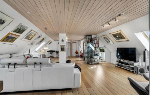 Bækmarksbro Casa | 3 Bedroom Awesome Home In Bækmarksbro