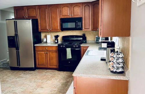 The Lanes Condominio | 3-bedroom Centrally-located Condo in fantastic Waltham!