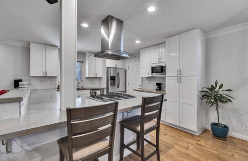 South Redlands Casa | 3-bedroom house in lovely Redlands with AC, WiFi. Enjoyable getaway awaits