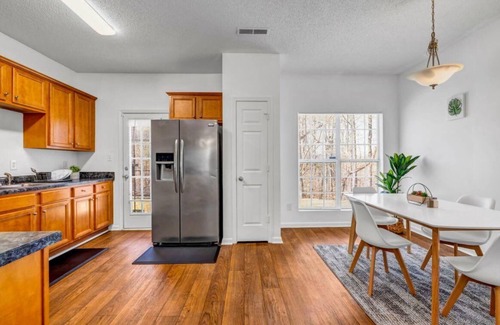 Church Street Casa | 3-bedroom house in charming College Park with WiFi, AC /ATL airport 10 minutes